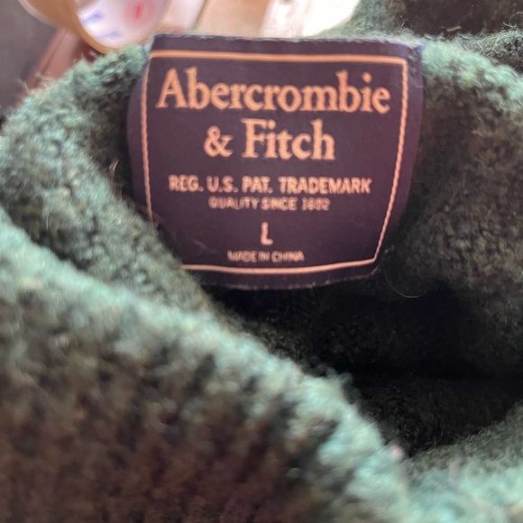 Evergreen Sweater - Picture 3 of 6